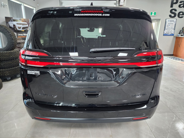 Used Chrysler Pacifica FuelCar