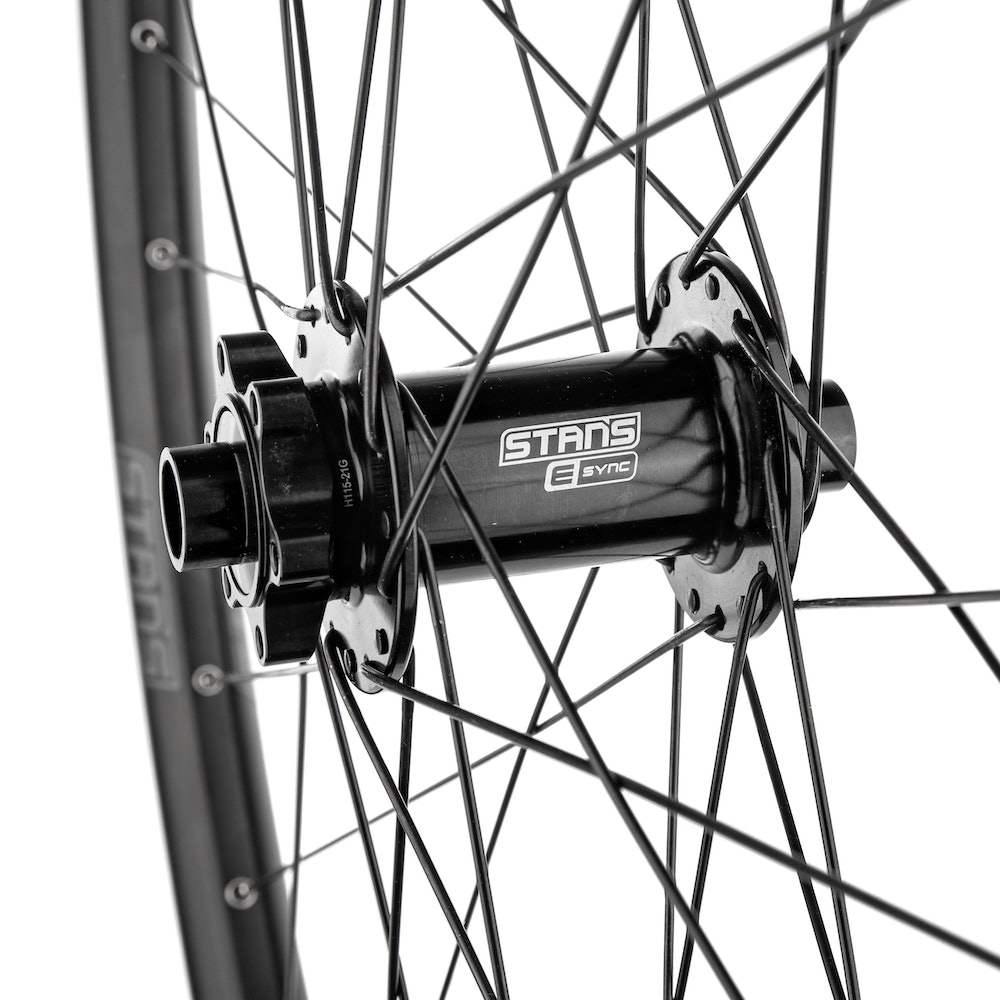 New Stan's NoTubes Arch S2 29" Wheel