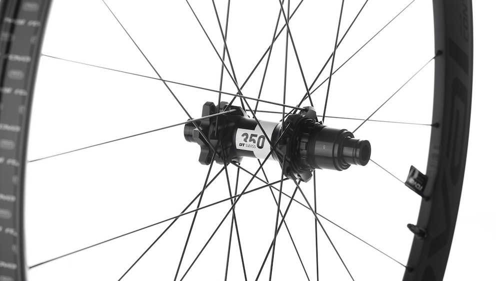 Roval Control Carbon 29" Wheelset image
