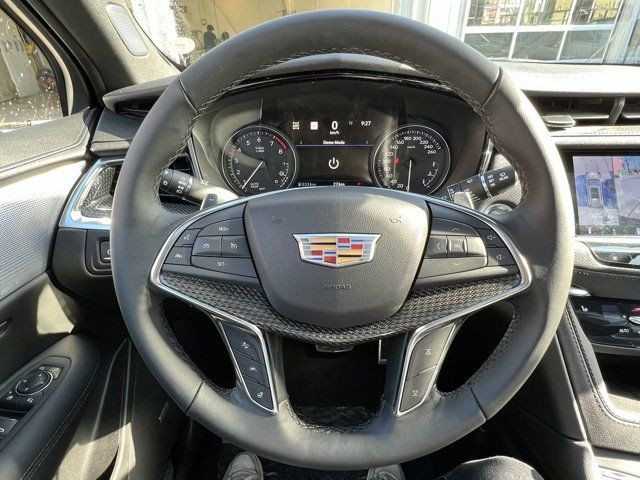 Cadillac XT5 image