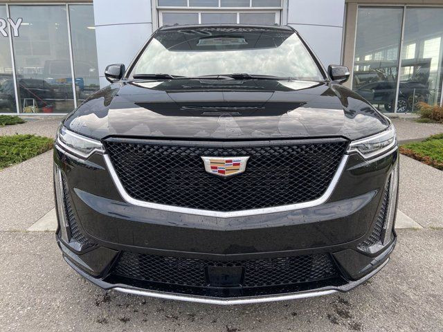 Cadillac XT6