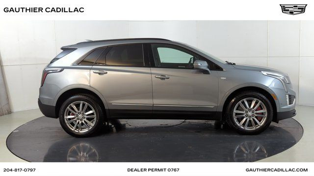 Cadillac XT5 All-wheel drive (AWD)
