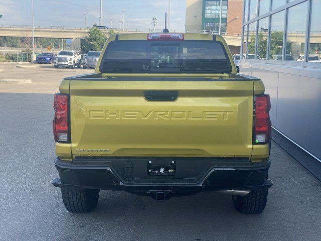 Chevrolet Colorado PETROL