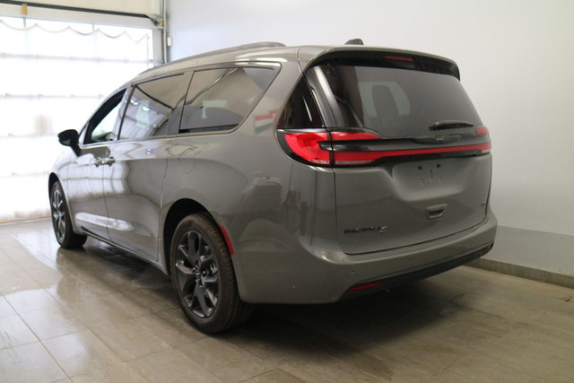 Chrysler Pacifica All-wheel drive (AWD)