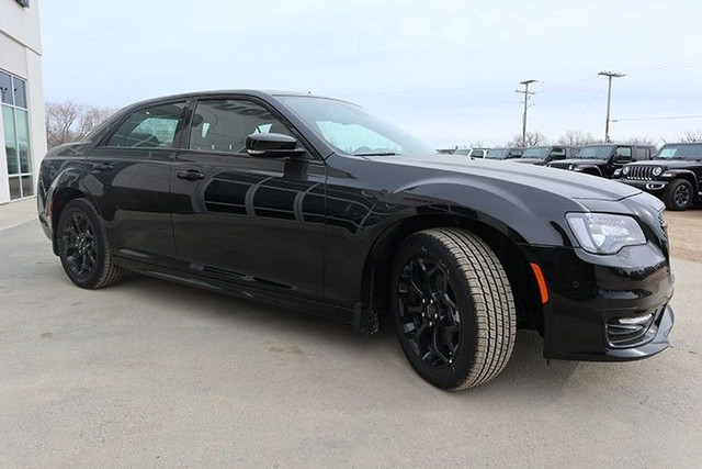 2023 Chrysler 300