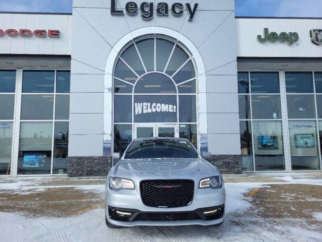 Chrysler 300 image