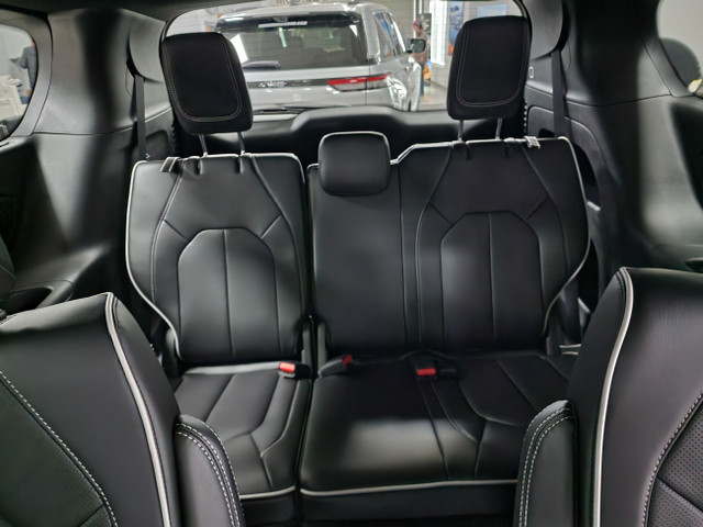 Chrysler Pacifica 2022