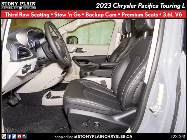 Chrysler Pacifica PETROL