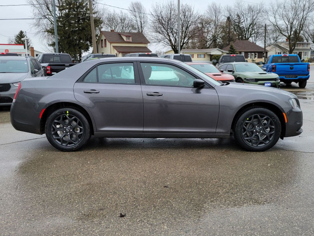 Chrysler 300 PETROL