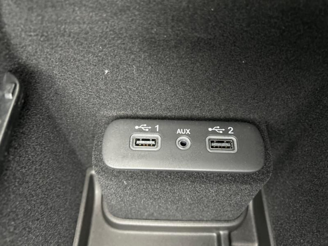 Chrysler 300 Rear-wheel drive (RWD)