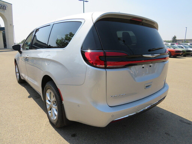 Chrysler Pacifica 7