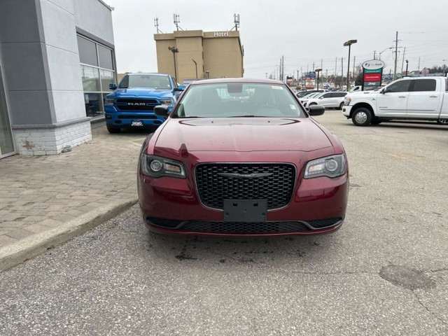 Chrysler 300 All-wheel drive (AWD)
