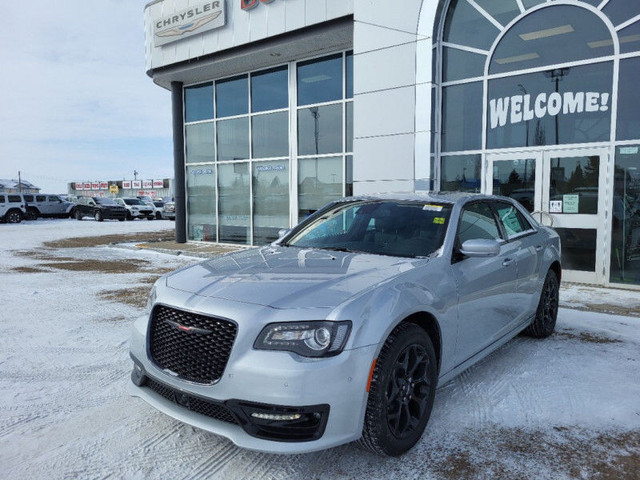 2023 Chrysler 300 S