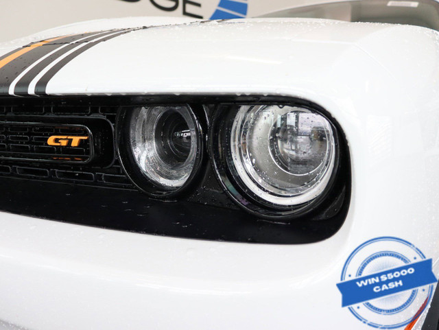 Dodge Challenger Features