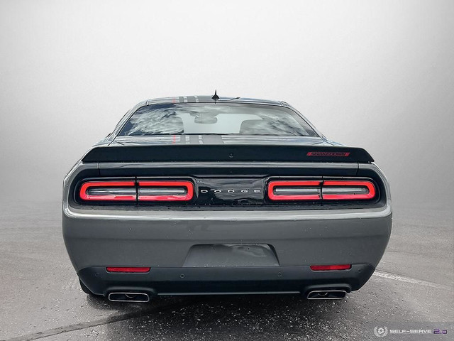 Dodge Challenger image