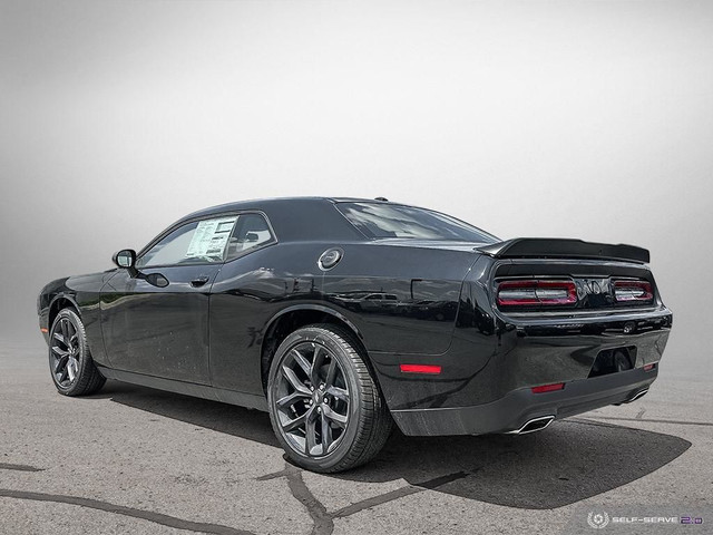 Dodge Challenger PETROL