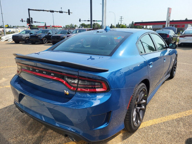 Dodge Charger Rear-wheel drive (RWD)