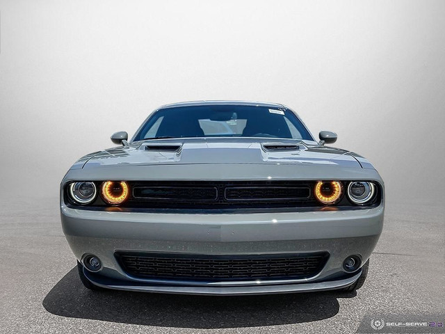 Dodge Challenger Features