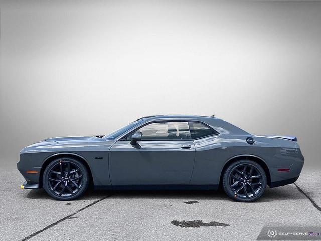 Dodge Challenger Rear-wheel drive (RWD)