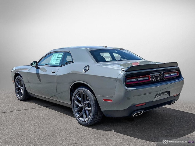 2023 Dodge Challenger SXT RWD