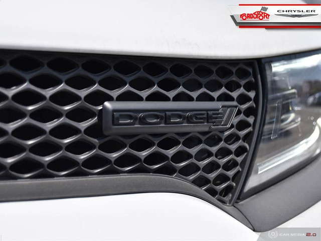 Dodge Charger Features