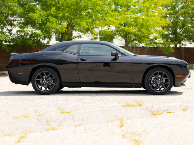 2023 Dodge Challenger SXT RWD