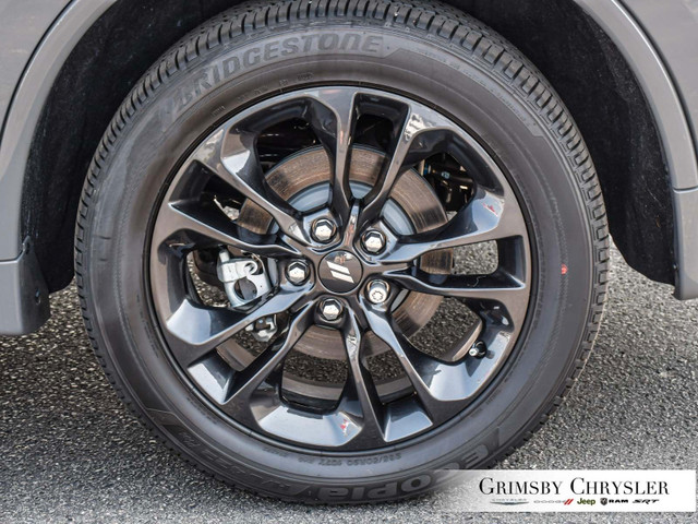 Dodge Durango All-wheel drive (AWD)