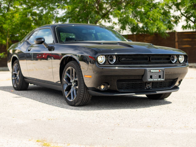 Dodge Challenger Extras