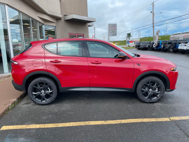 Dodge Hornet All-wheel drive (AWD)