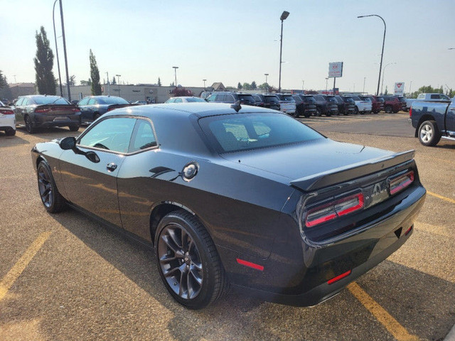 Dodge Challenger SCAT PACK 392