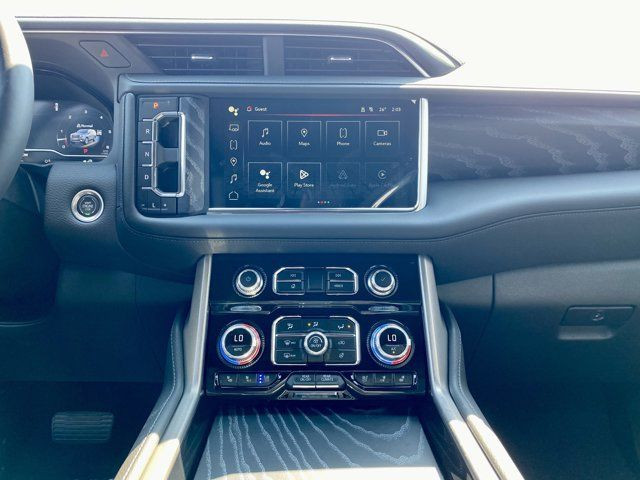 GMC Yukon Denali 4WD