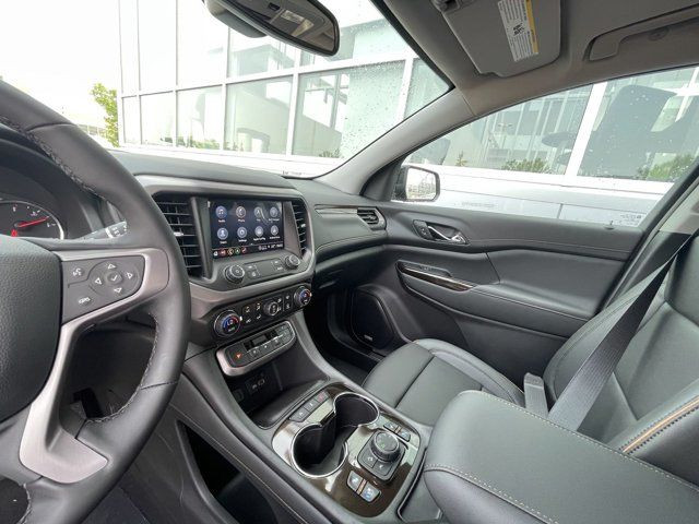 GMC Acadia 6