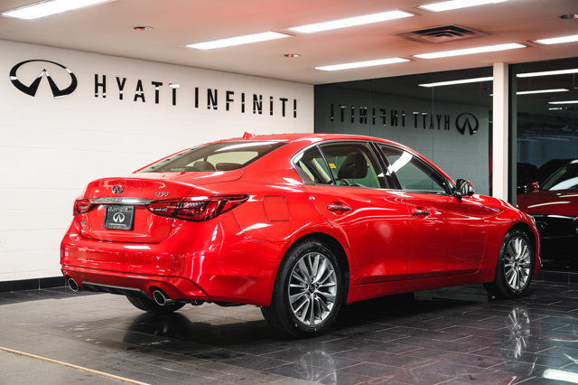 Infiniti Q50 Features