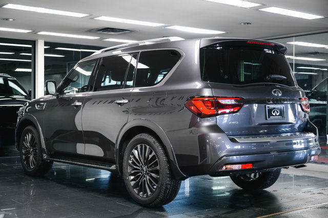 Infiniti QX80 PETROL