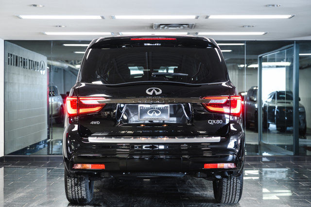 Infiniti QX80 Suv