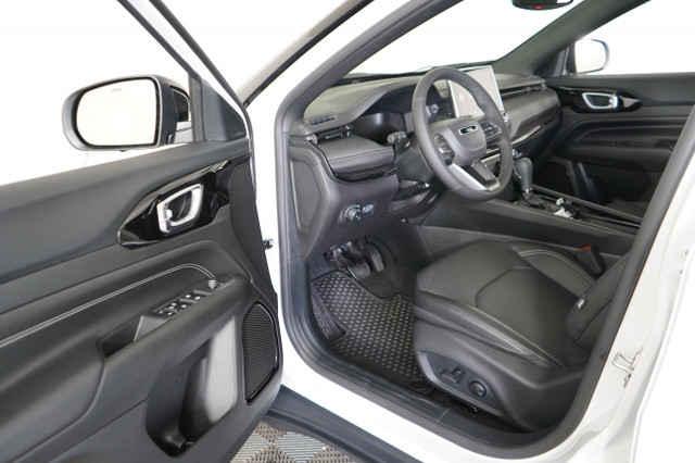 Jeep Compass Features