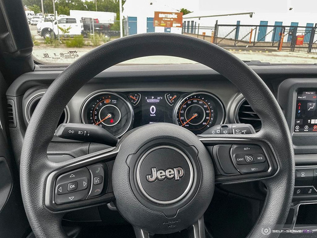 Jeep Wrangler Features