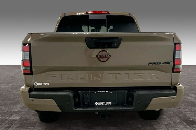 Nissan Frontier 5