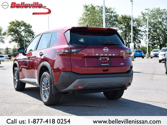 Nissan Rogue All-wheel drive (AWD)