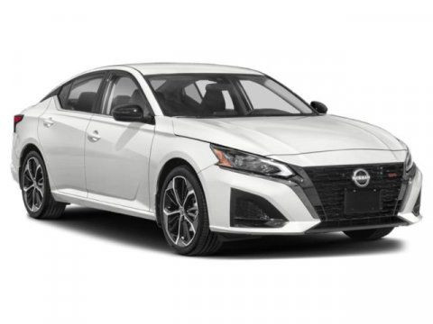 Nissan Altima 2023
