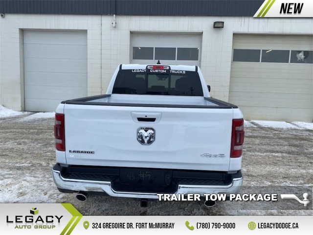 RAM 1500 PETROL