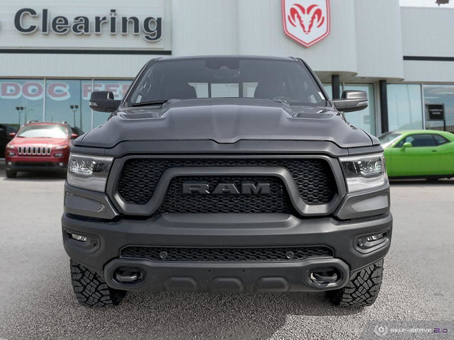 RAM 1500 PETROL