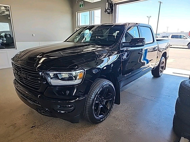 RAM 1500 PETROL