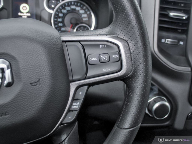 RAM 1500 PETROL