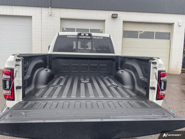 RAM 2500 Colour