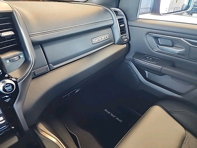 RAM 1500 PETROL