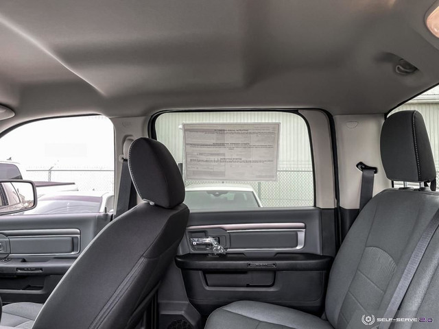 RAM 1500 PETROL