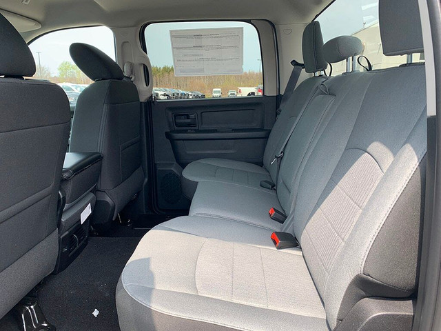 RAM 1500 Classic Automatic
