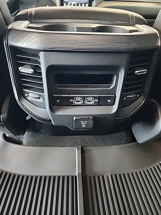 RAM 1500 Pickup