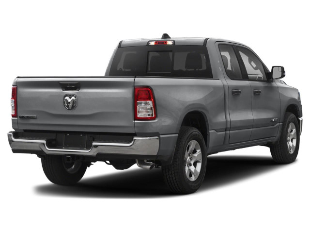 RAM 1500 PETROL